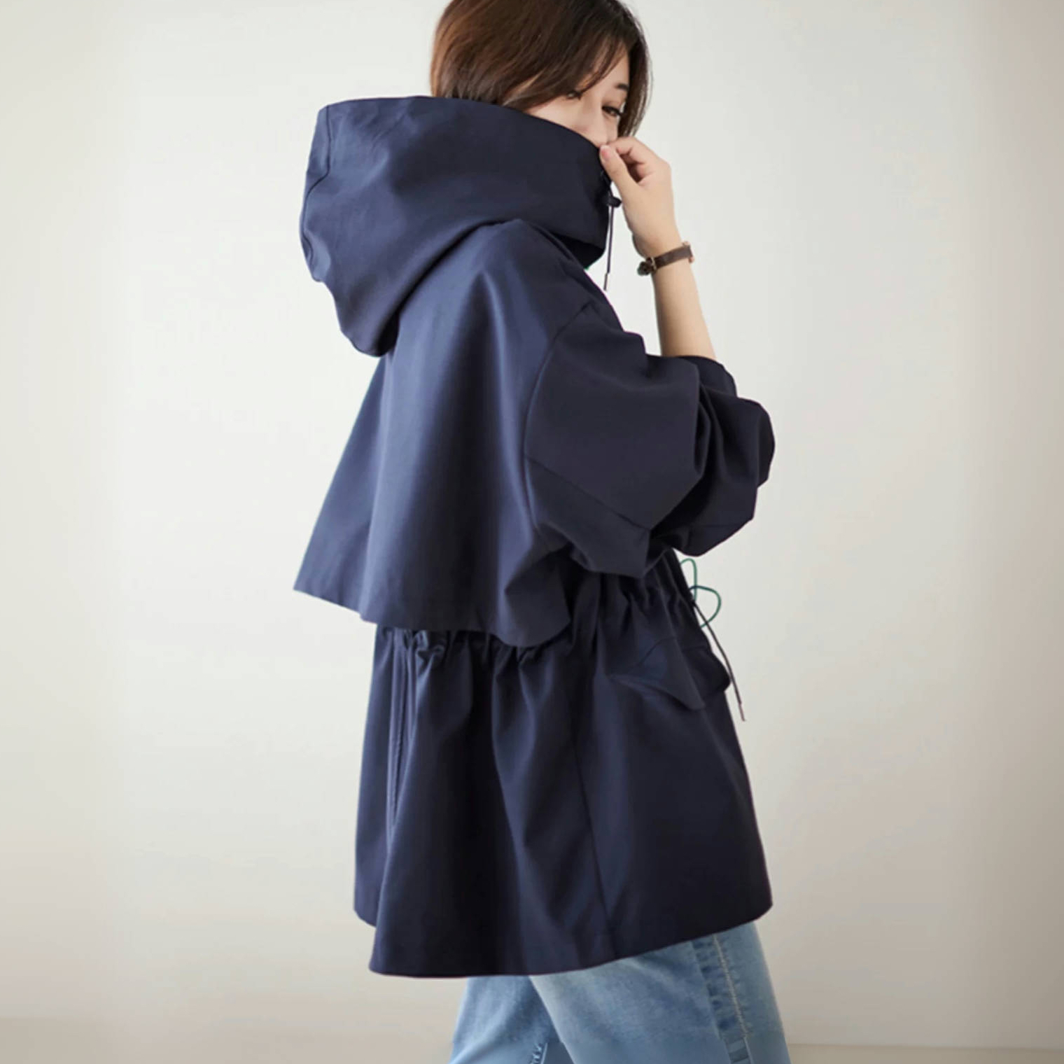 2025新款秋季韩系工装户外又酷又飒的藏青色收腰连帽夹克外套女