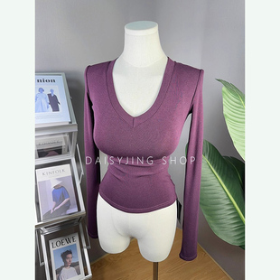 上衣 显瘦弹力T恤女打底衫 DAISYJING2025新款 纯欲百搭V领垫肩修身