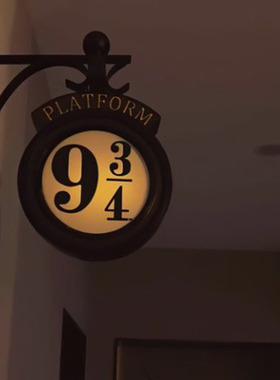 哈利波特周边九又四分之三站台夜灯壁灯创意生日礼女氛围灯摆件