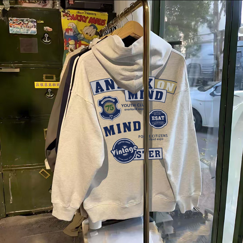 奥特莱斯~专柜外贸清仓折扣外套复古秋冬季连帽卫衣男潮加绒