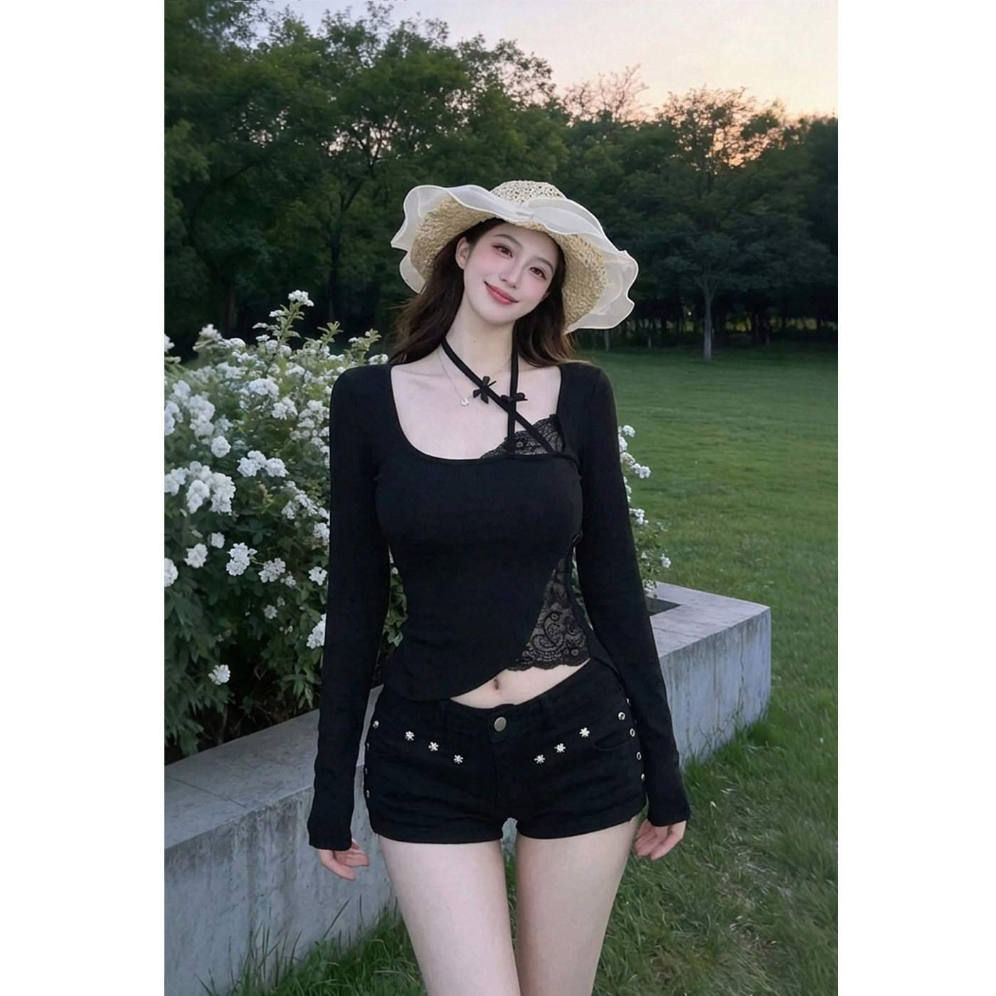 纯欲风性感风蕾丝拼接长袖T恤女秋季修身收腰显瘦挂领打底衫上衣