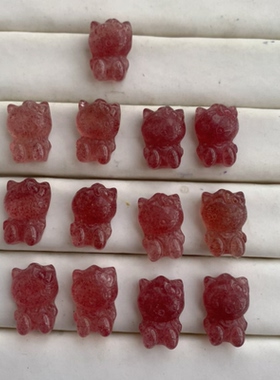 尾货草莓晶雕刻凯蒂吊坠12个清仓120元送一个缺耳的