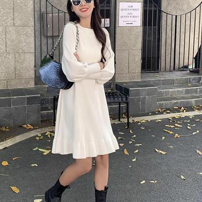 针织连衣裙女宽松显瘦秋冬季打底长袖中长款小个子毛衣裙搭配外套