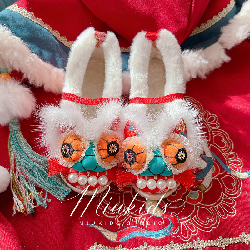 miu妈童品原创设计年服年兽绣花鞋国风毛毛棉鞋