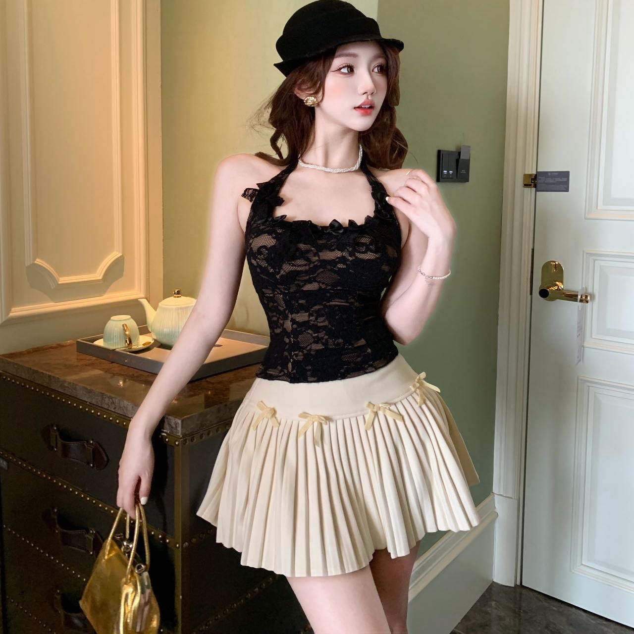 纯欲性感蝴蝶结挂脖蕾丝背心女夏季带胸垫美背内搭吊带打底衫上衣