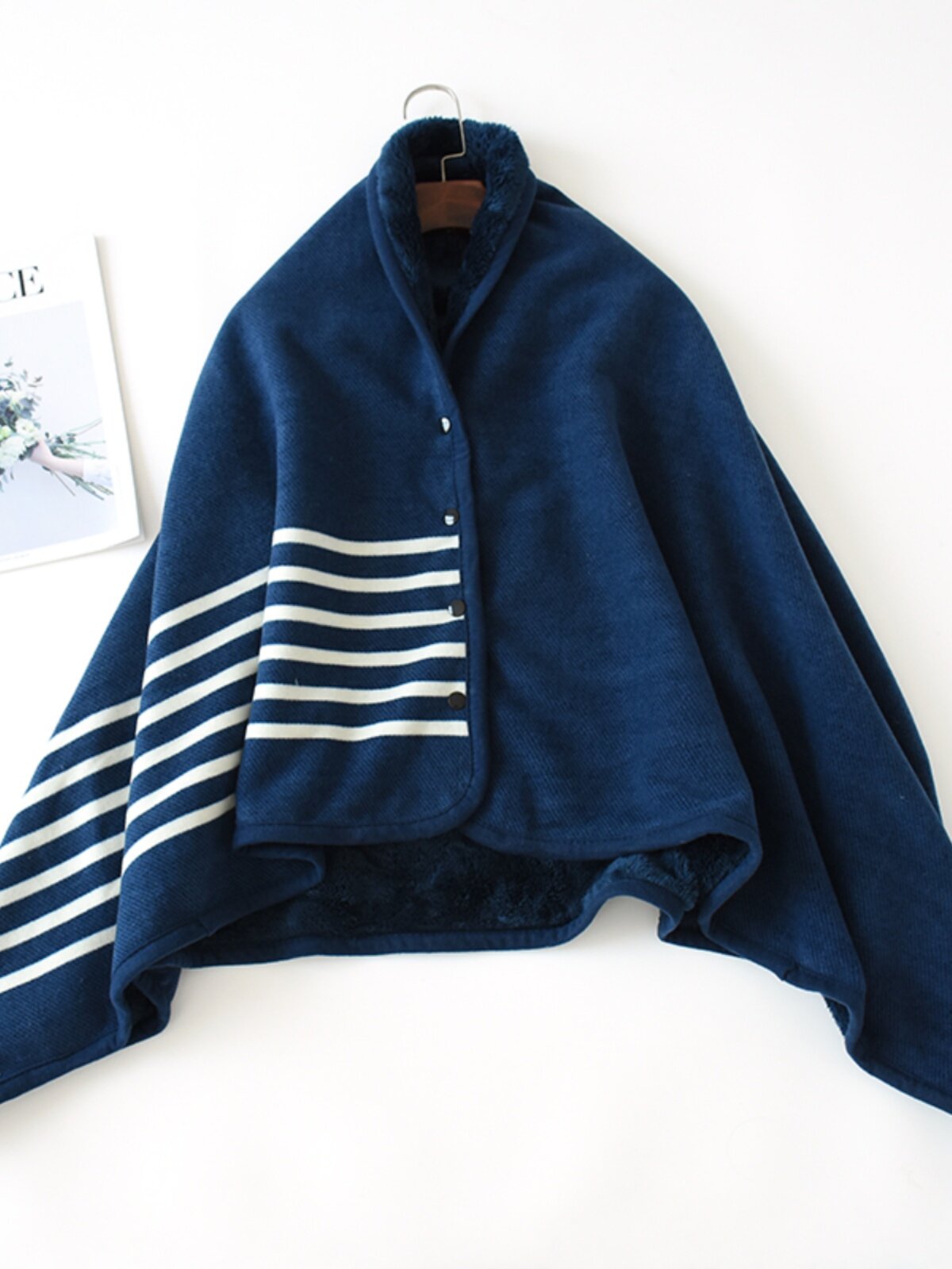 일본 수출 흡습성 및 발열 플란넬 담요 게으른 담요 폴라 플리스 사무용 숄 무릎 담요 어린이용 담요