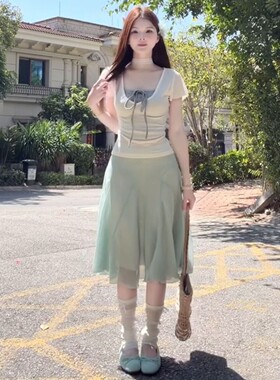 法式薄荷绿半裙连衣裙子女夏季2026新款白色上衣多巴胺绝美裙套装