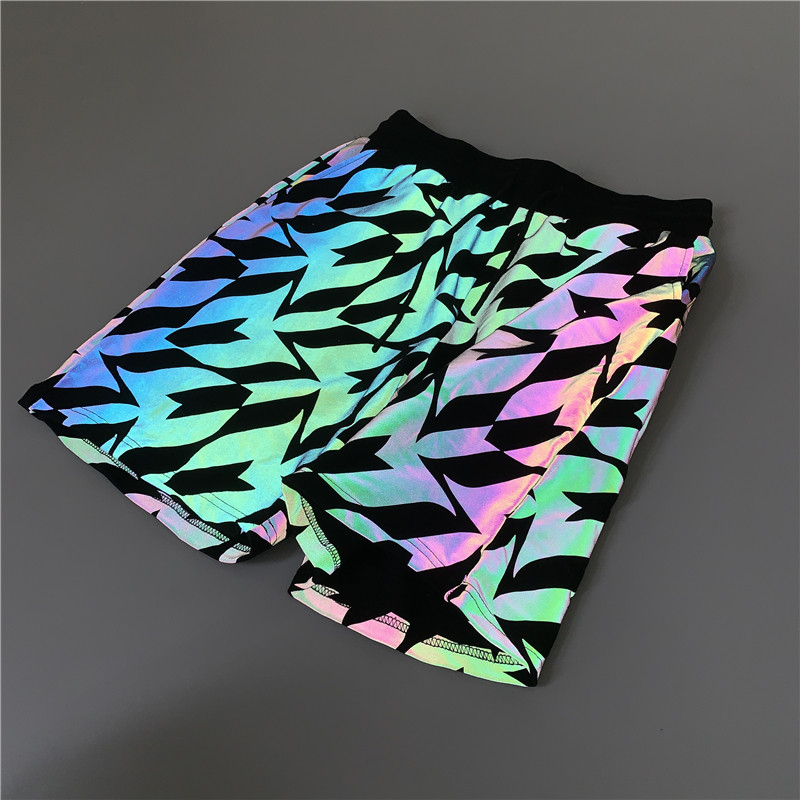 黑夜里最亮的崽 1折 炫彩反光 镭射 男女情侣毛圈短裤在类目 男装, 休闲裤中 - 来自Buy2taobao.com提供专业的淘宝代购服务