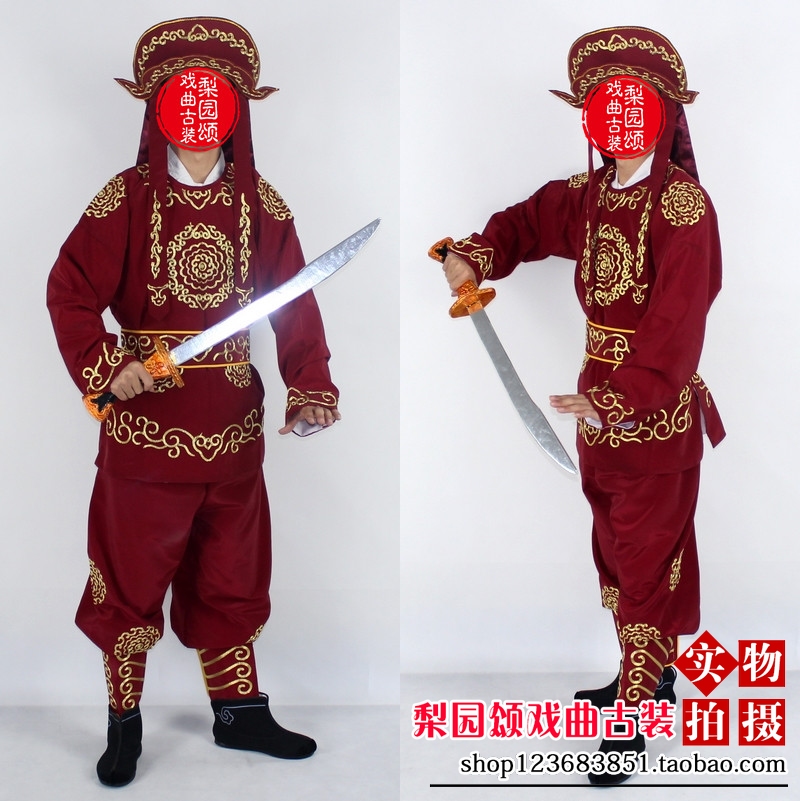 戏曲舞台演出京剧士兵枣红色古装