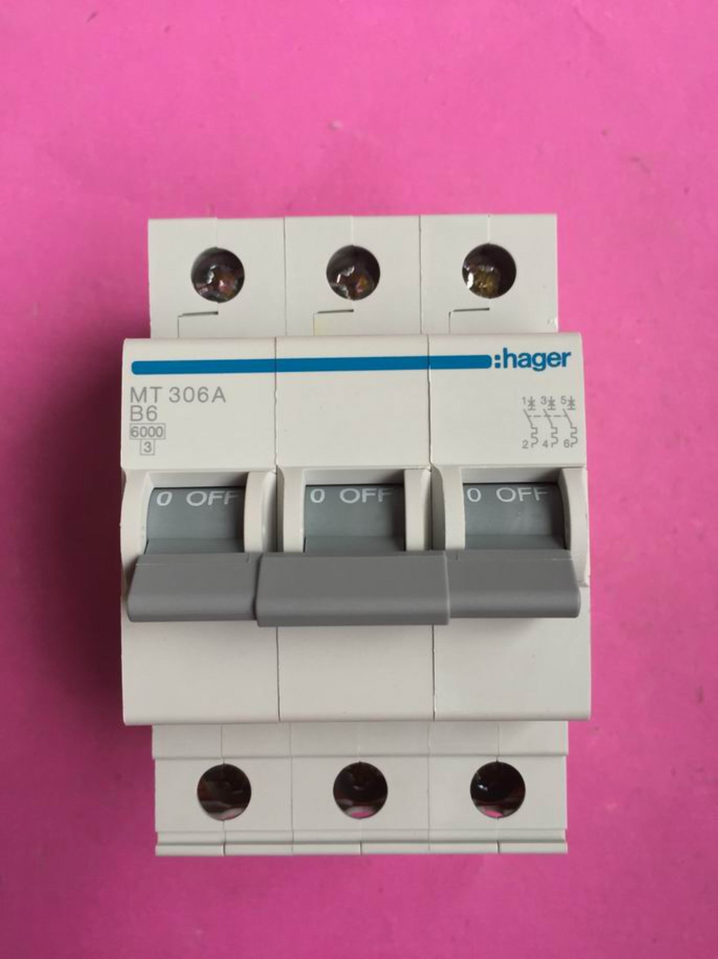 hager/海格 3p6a交流塑壳三相低压小型断路器b6空气开关mt306a议