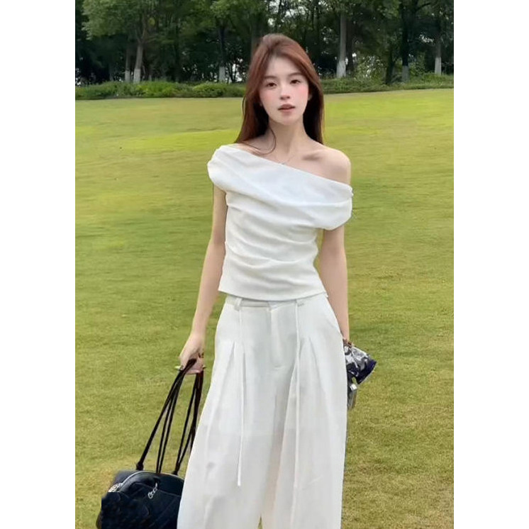 日系不规则白色斜肩短袖T恤女夏季小众露肩上衣显瘦阔腿裤两件套