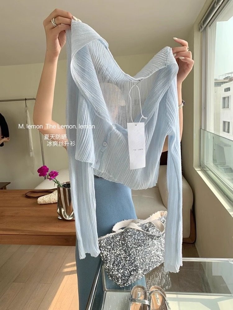 日系春夏季薄款蓝色冰丝针织短款防晒开衫女配裙子披肩v领空调衫