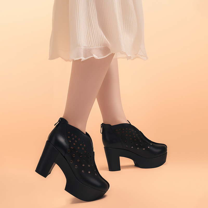 一席之地高跟洞洞走秀春秋款单鞋