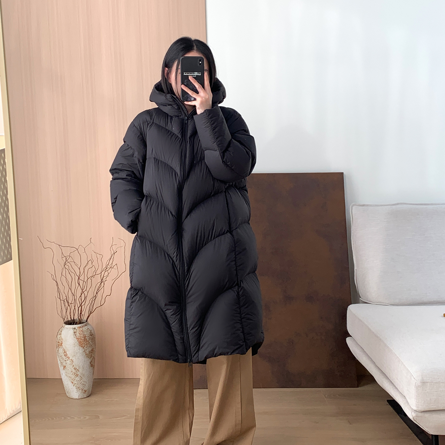 黑色长款连帽加厚保暖泡芙羽绒服