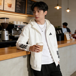 Adidas阿迪达斯男款防风外套2026新款梭织宽松连帽运动夹克KC3928