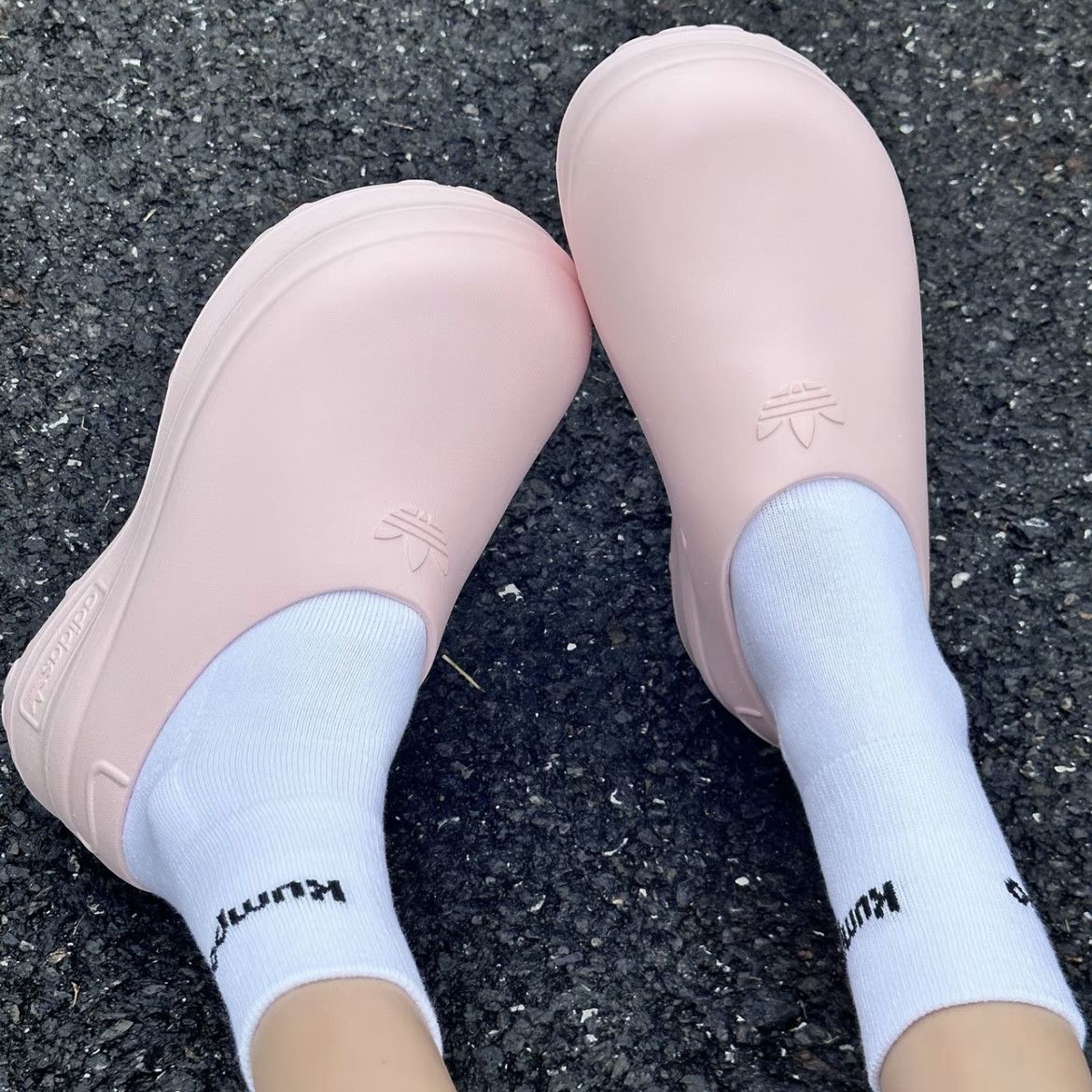 adidas阿迪达斯AdiFOM女款粉色厨师鞋时尚厚底包头拖鞋外穿IE0480