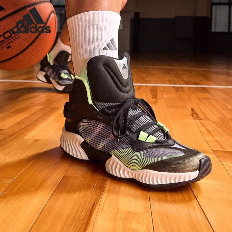 Adidas/阿迪达斯缓震实战篮球鞋