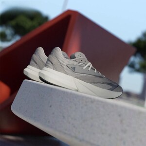 Adidas/阿迪达斯正品2026春季新款女士经典厚底耐磨运动鞋 IH8606