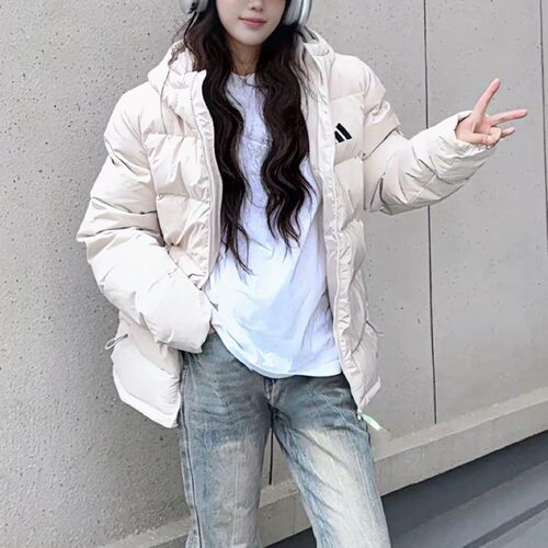 阿迪达斯正品新款休闲百搭高颜值经典白色保暖宽松羽绒服冬KF4398