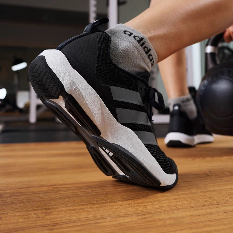 Adidas阿迪达斯正品秋季女鞋户外徒步登山轻便透气休闲跑鞋IH5256