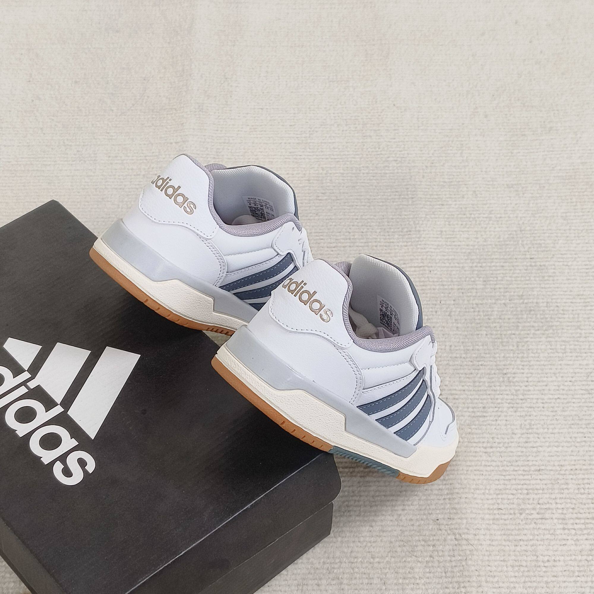 Adidas/阿迪达斯鞋子男款正品通勤上班轻便百搭休闲板鞋耐磨女生