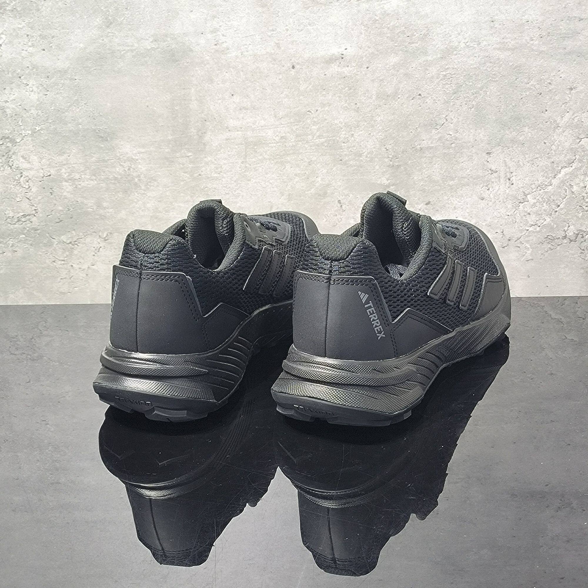 正品Adidas阿迪达斯跑步鞋男士2026新款透气爬山徒步越野休闲运动