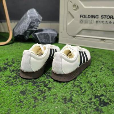 阿迪达斯鞋德训男女休闲小白板鞋