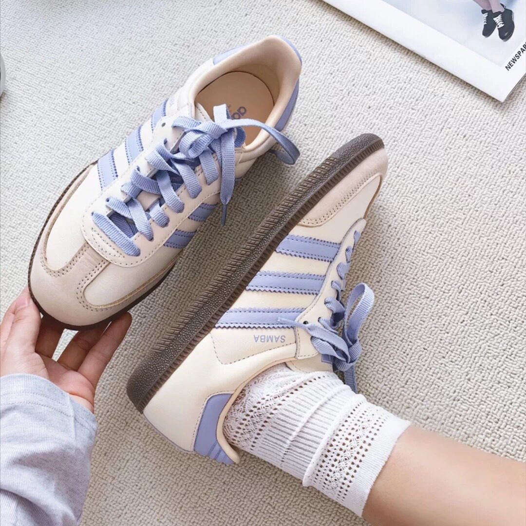 正品Adidas阿迪达斯三叶草德训鞋