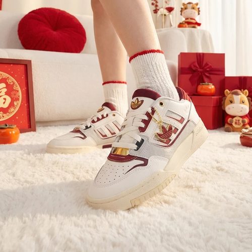 休闲鞋板鞋阿迪达斯运动鞋女