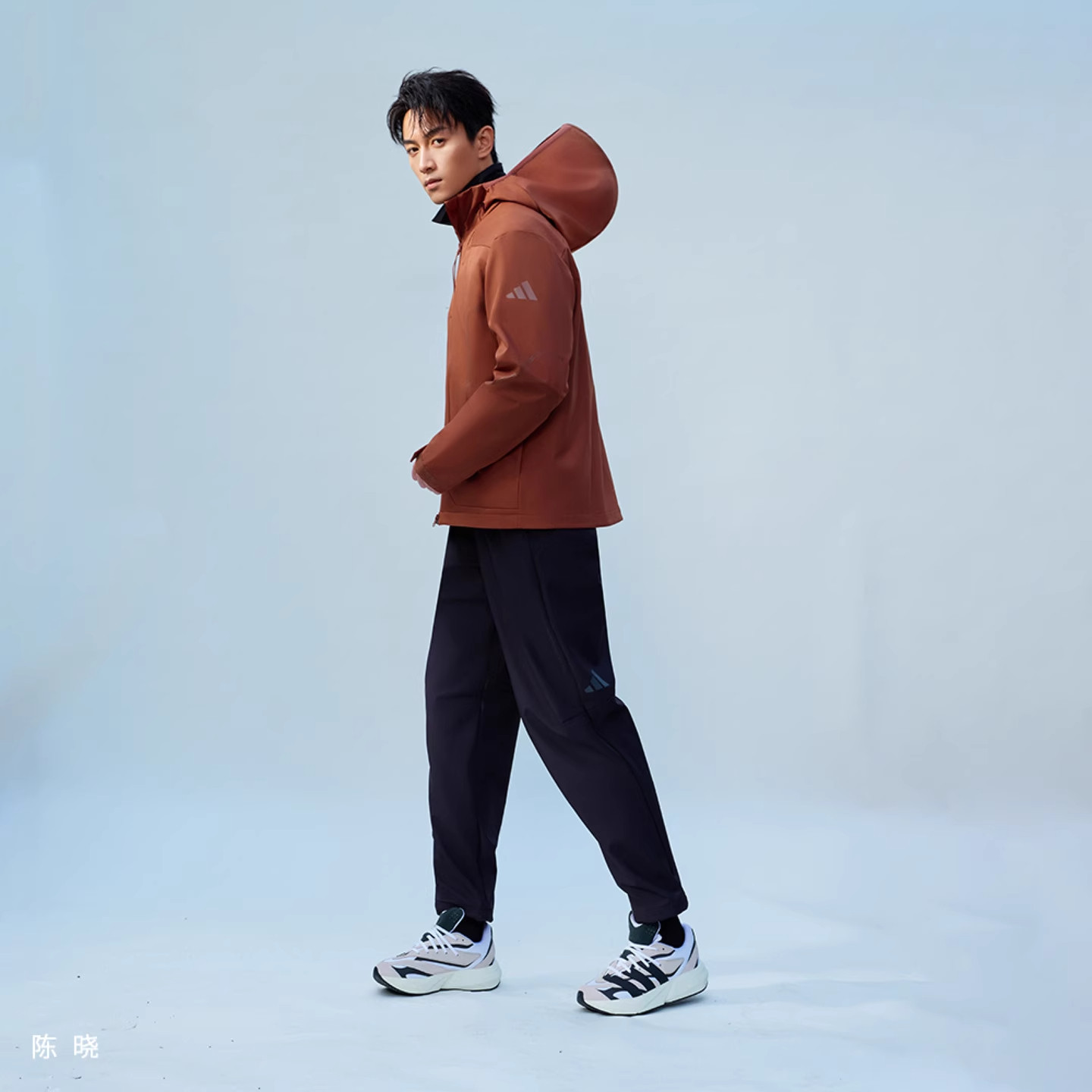 Adidas阿迪达斯正品男子户外运动训练篮球薄绒防风梭织小脚运动裤