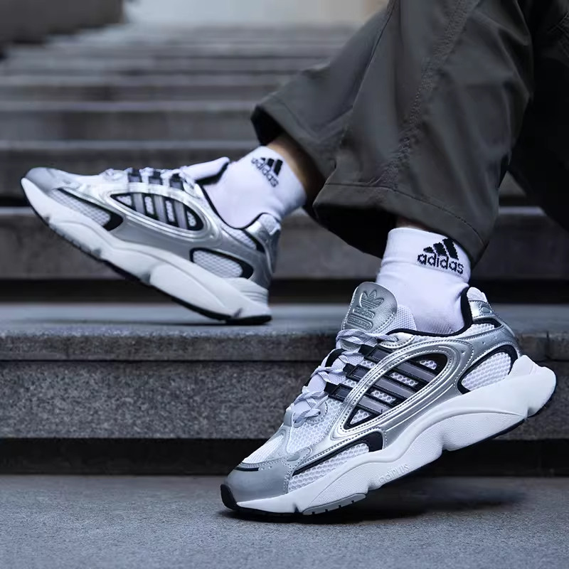 Adidas阿迪达斯正品春夏季2026年流行款男生鞋子时尚休闲鞋IF1814