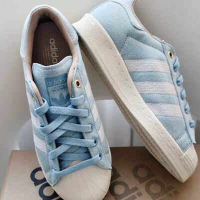 adidas阿迪达斯三叶草女子SUPERSTAR经典贝壳头板鞋运动鞋JH5589