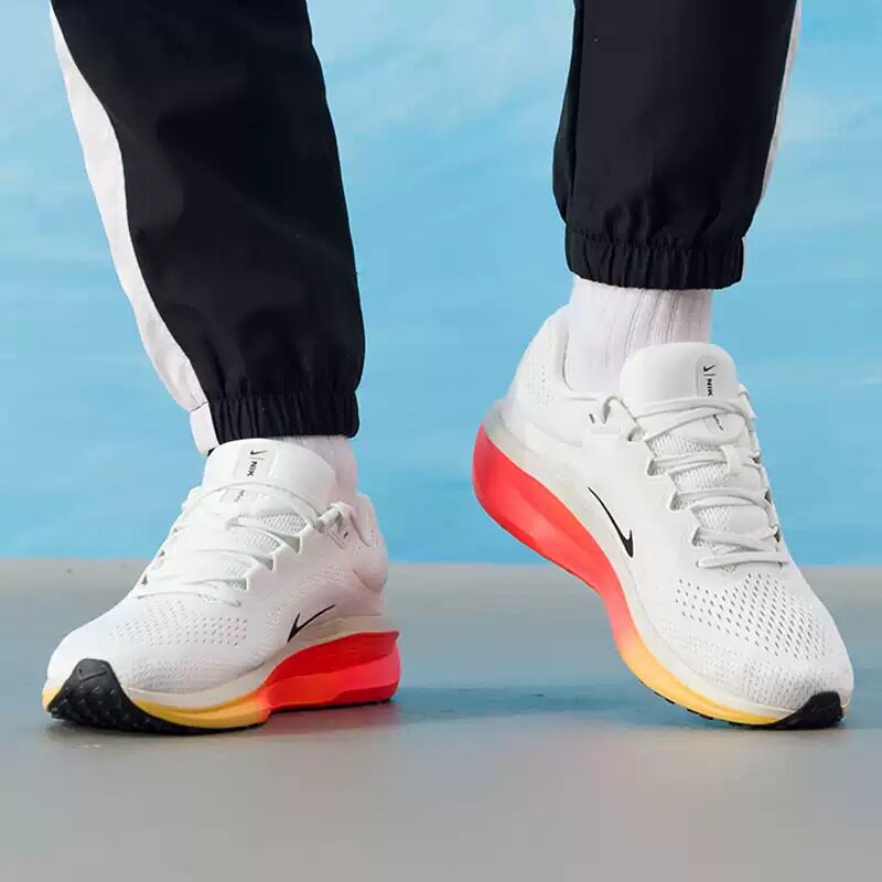 nike耐克男鞋跑步鞋2026春季新款休闲鞋缓震运动鞋男款FJ9509-111