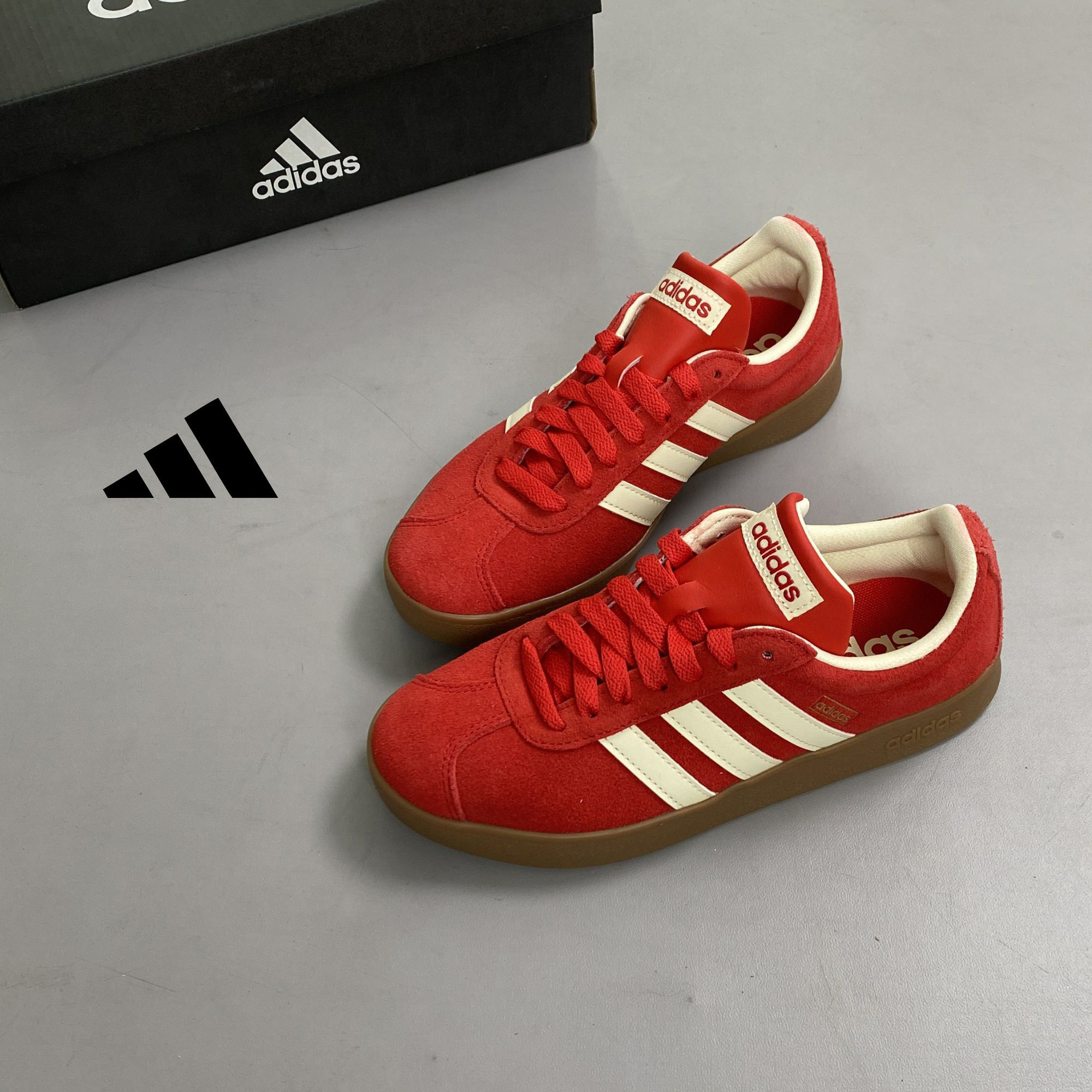 Adidas/阿迪达斯正品明星款板鞋