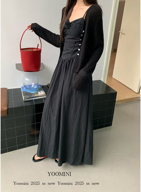 YOOMINI 韩版温柔高品质天丝收腰吊带连衣裙长裙配花朵胸针90174