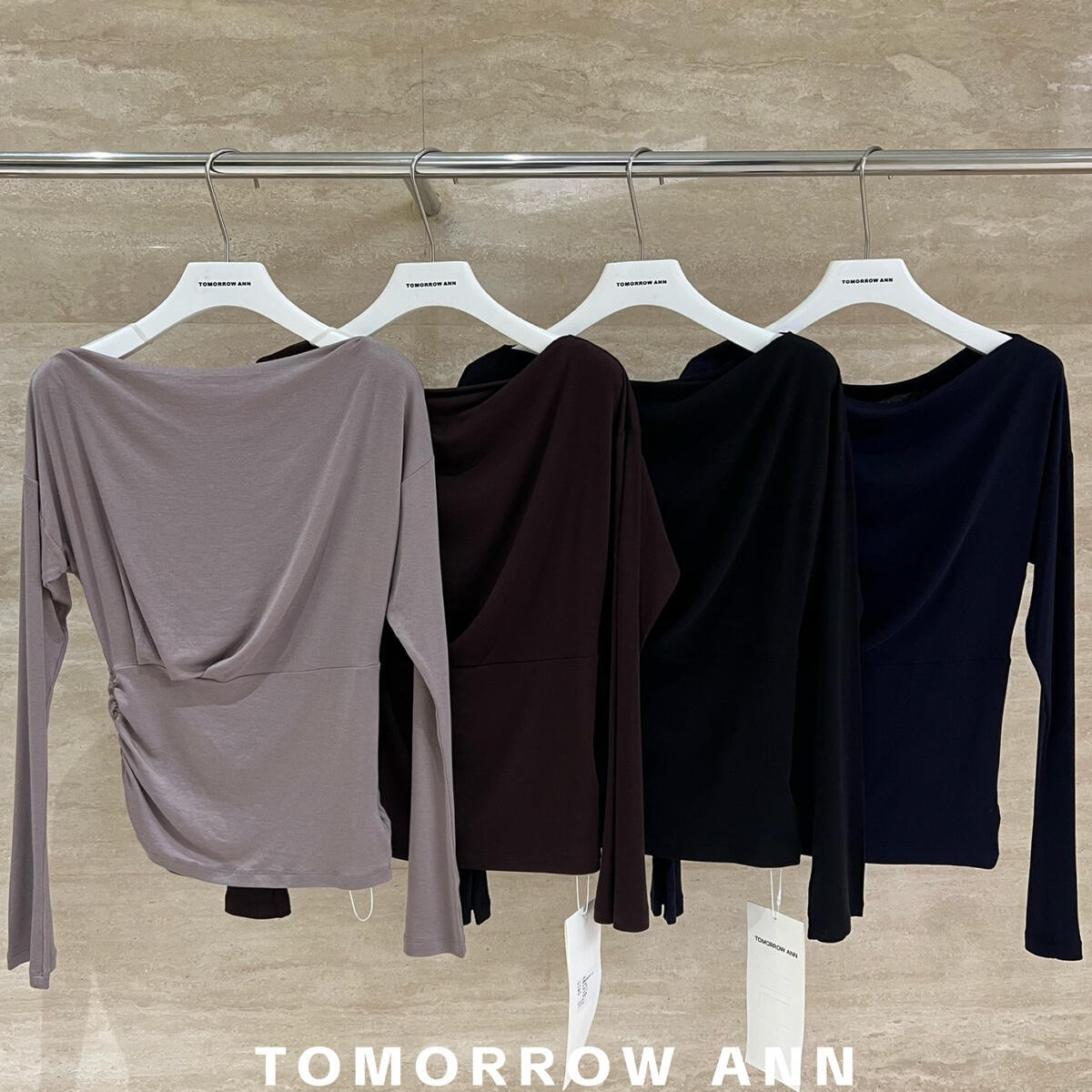 TOMORROWANN荡领收腰针织上衣