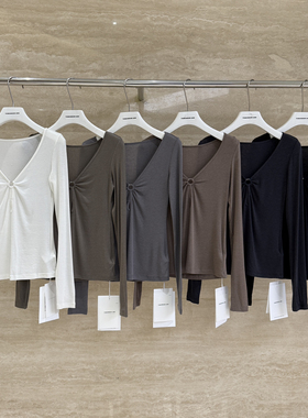 TOMORROW ANN 秋上新简约金属扣镂空针织打底衫含9.5%绵羊毛11693