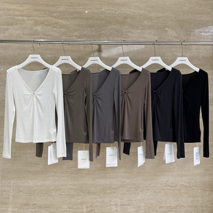 TOMORROW ANN 秋上新简约金属扣镂空针织打底衫含9.5%绵羊毛11693