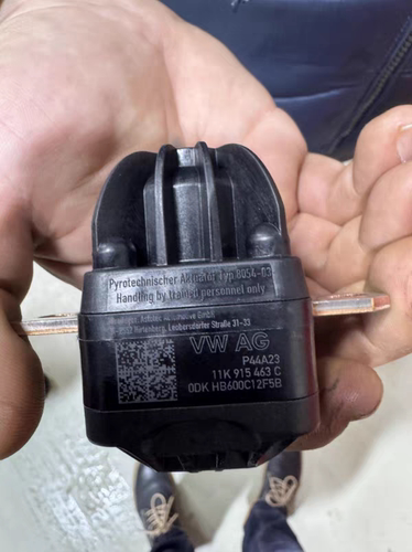 大众ID3ID4ID6奥迪Q5etronQ4电池熔断器断路切断阀烟火开关保险丝