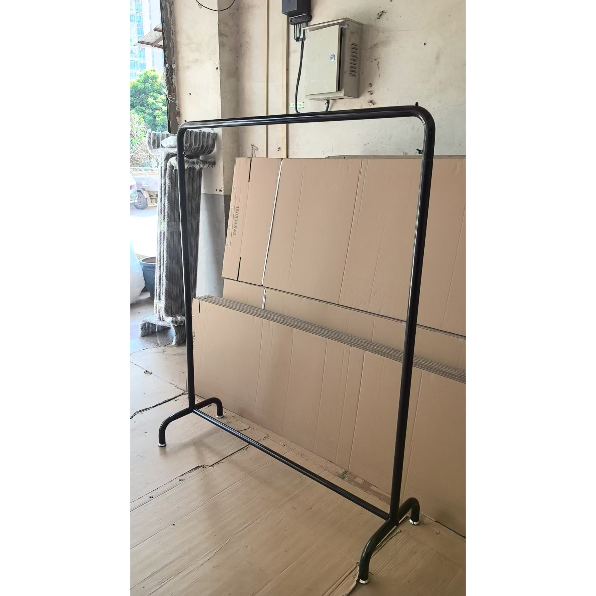 铁艺衣架服装店男女货架展示架落地式中岛架侧挂架衣服架子单杠