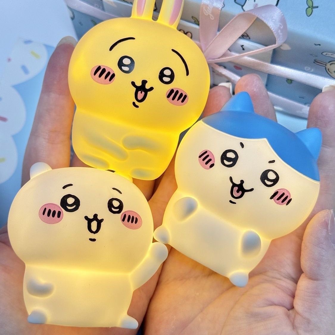 吉伊卡哇可爱摆件小夜灯送朋友生日礼物实用卡通宿舍好物chiikawa