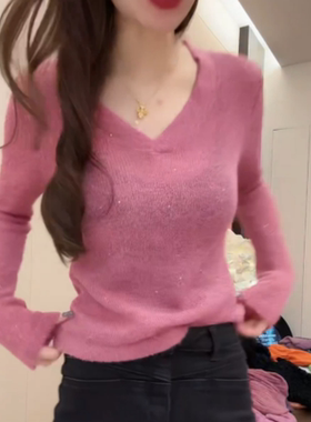 粉色V领针织打底衫女长袖毛衣春秋2025新款性感内搭紧身显瘦上衣