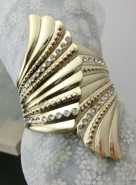 饰品大气欧美风手镯