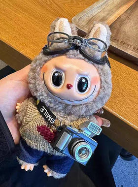 labubu网红发光小相机发声发光相机项链挂件创意礼品仿真相机