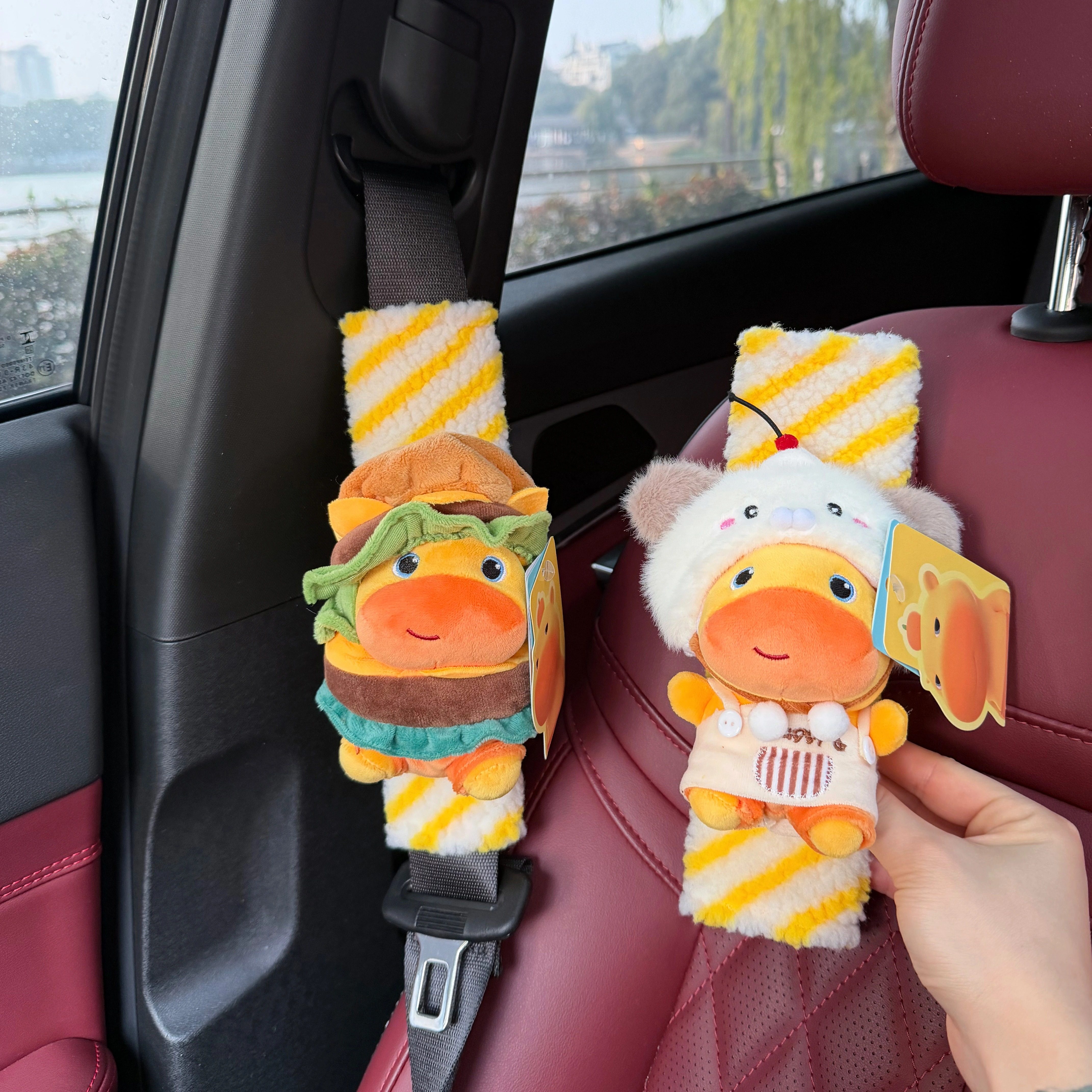 正版下午茶水豚噜噜汽车安全带护肩套载保险带装饰可爱毛绒玩偶