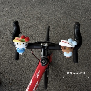 可爱戴帽黑皮豆豆眼kitty玩偶自行车把手装饰山地公路车骑行配件