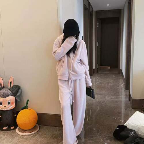 JVV时尚百搭宽松休闲连帽卫衣外套套装女2026秋冬新款外套37101