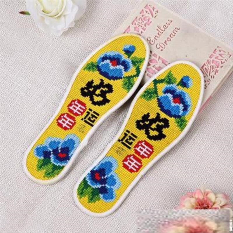 十字繡鞋墊成品純手工出售滿繡花鞋墊純棉吸汗除臭透氣結婚慶禮品在類目 居家日用, 鞋用品, 鞋墊中 - 來自Buy2taobao.com提供專業的淘寶代購服務
