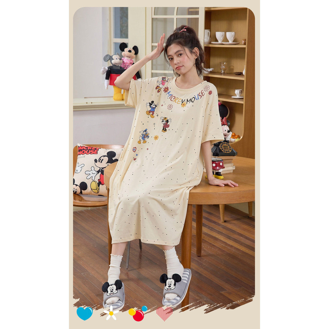 Disney迪士尼夏季天丝莱赛尔款短袖卡通动漫睡裙带胸垫家居服0434