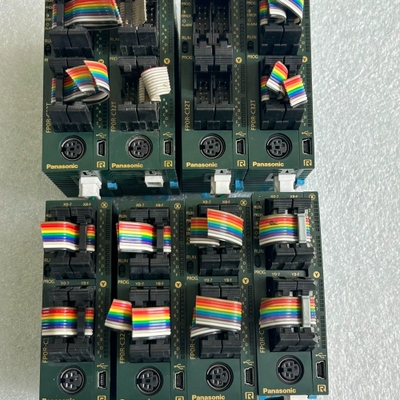 成色新松下plc模块，型号AFP0RC32T，实物拍摄8个1 ~议价
